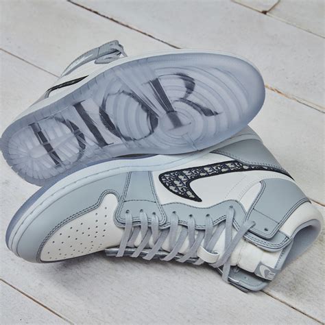 where can i buy the dior jordans|christian dior air jordan.